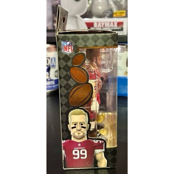 Funko Gold Premium Vinyl Figure - NFL - J.J. WATT (Red Arizona Cardinals Jersey) - Picture 4 of 4